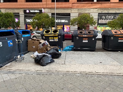Bolsas fuera de hora en Moratalaz